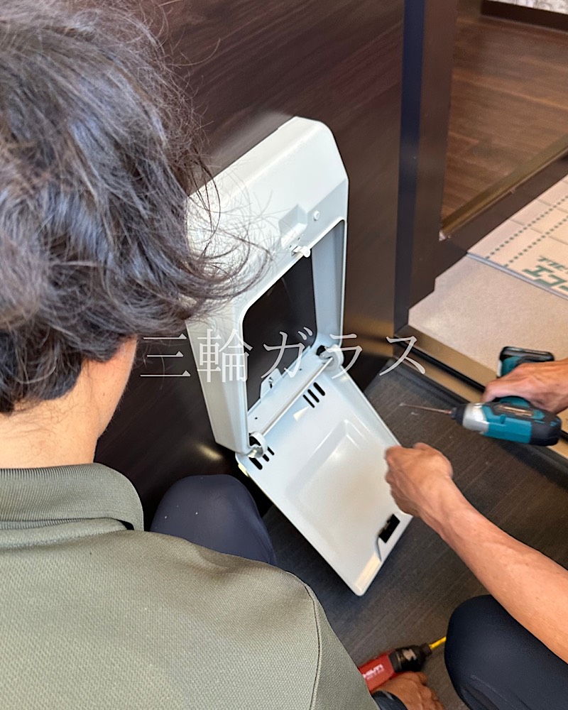 名古屋市の賃貸マンションの玄関ドアをリシェントマンションドアでリフォームしました。