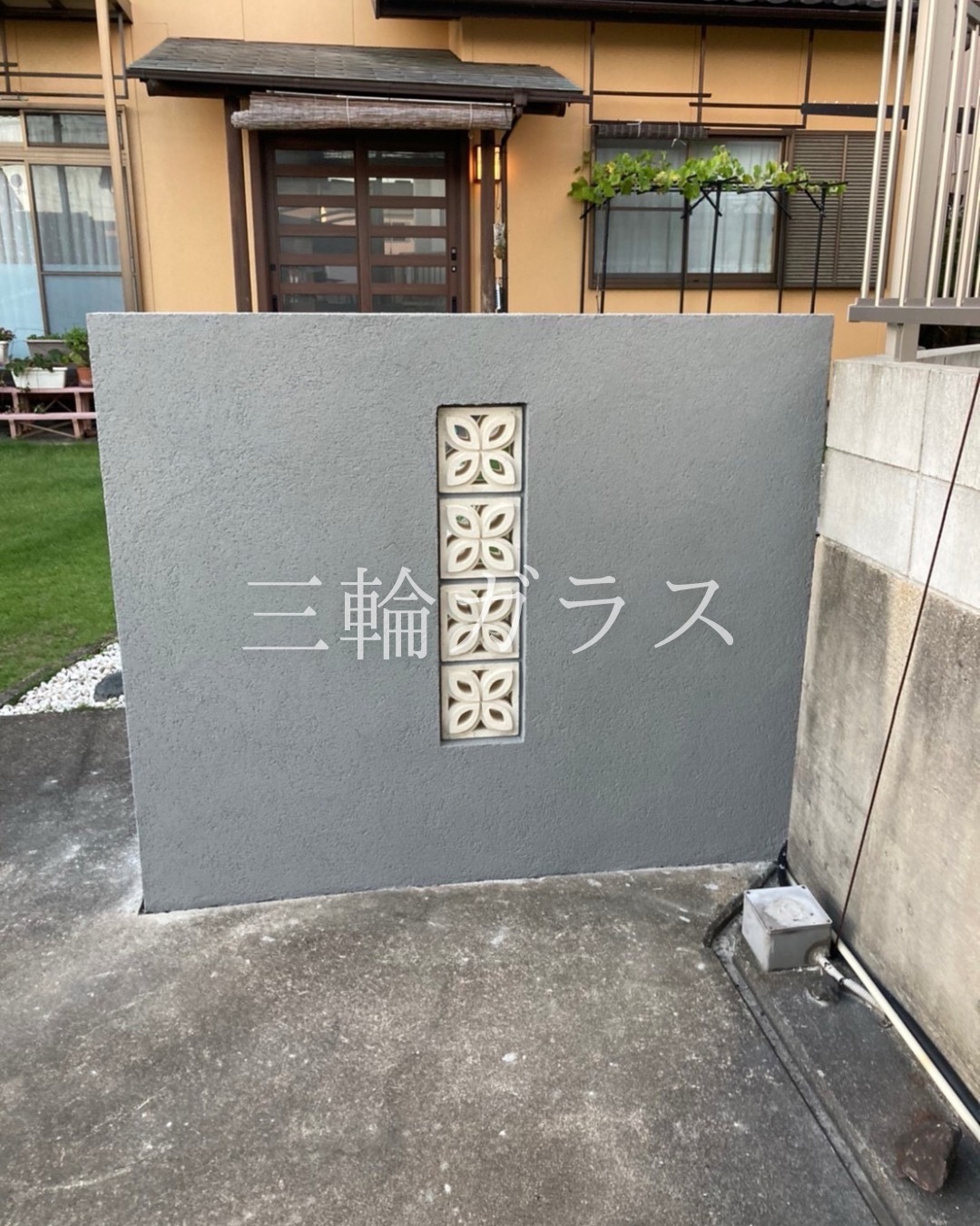 【大府市】玄関の次は「家の顔」をトータルリフォーム！使い勝手抜群のスライド門扉と意匠を凝らしたデザインウォール