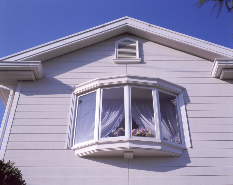 出窓でできる断熱対策3つ！DIYは可能？