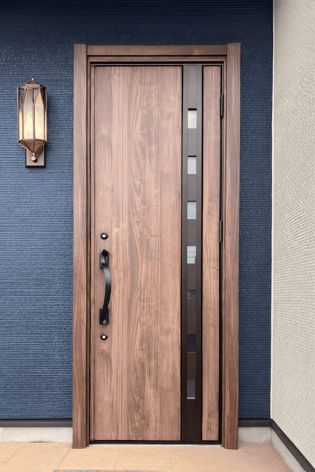 上尾市の皆さま、玄関リフォームでおしゃれな家に！後悔しないための4つのチェックポイントと＋