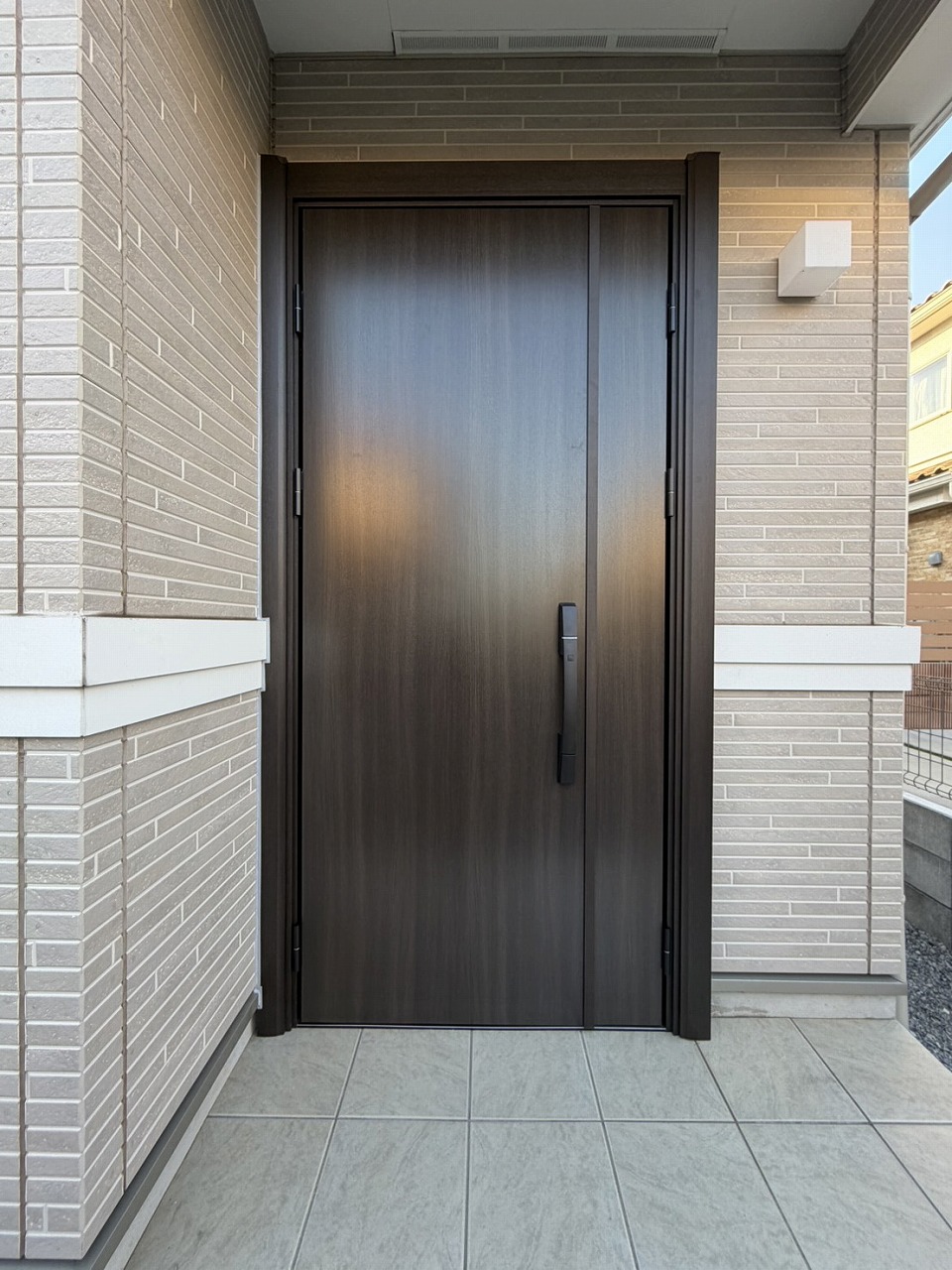 新しいドアの吊り込み