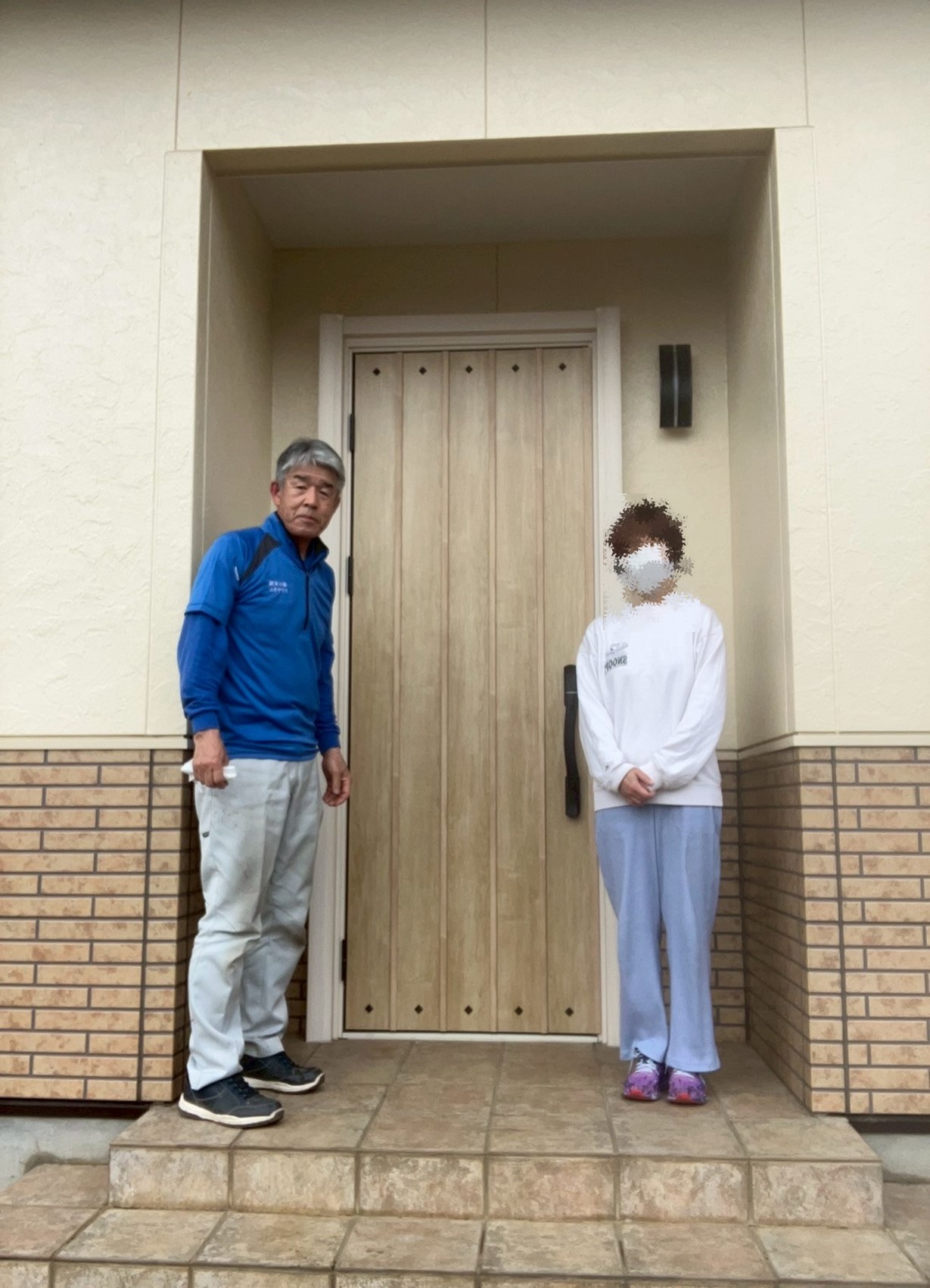 白岡市の皆さま、バックから出さずに開け閉めできるリモコンキー（YKKAPスマートコントロールキー）はすごく便利です。